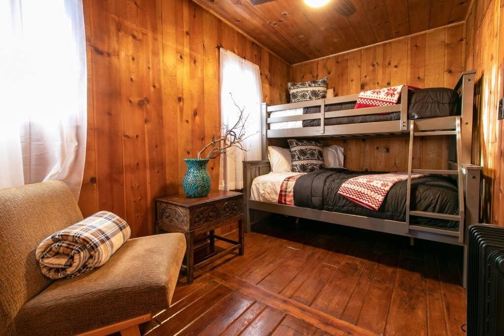 The Lodge At 11 Chimneys 아이딜와일드 외부 사진
