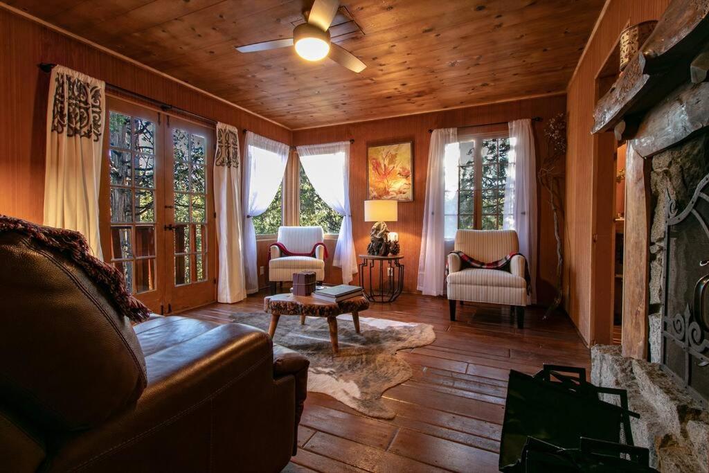 The Lodge At 11 Chimneys 아이딜와일드 외부 사진