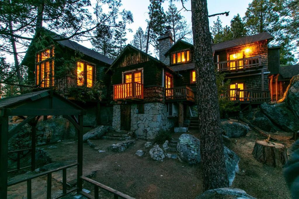 The Lodge At 11 Chimneys 아이딜와일드 외부 사진
