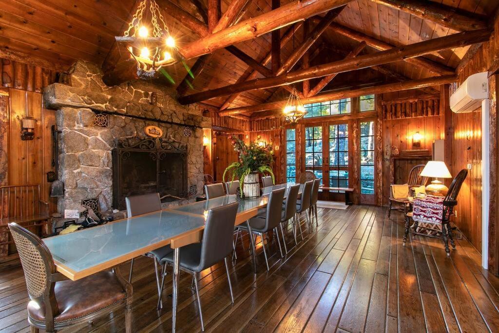 The Lodge At 11 Chimneys 아이딜와일드 외부 사진