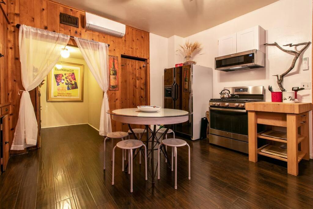 The Lodge At 11 Chimneys 아이딜와일드 외부 사진